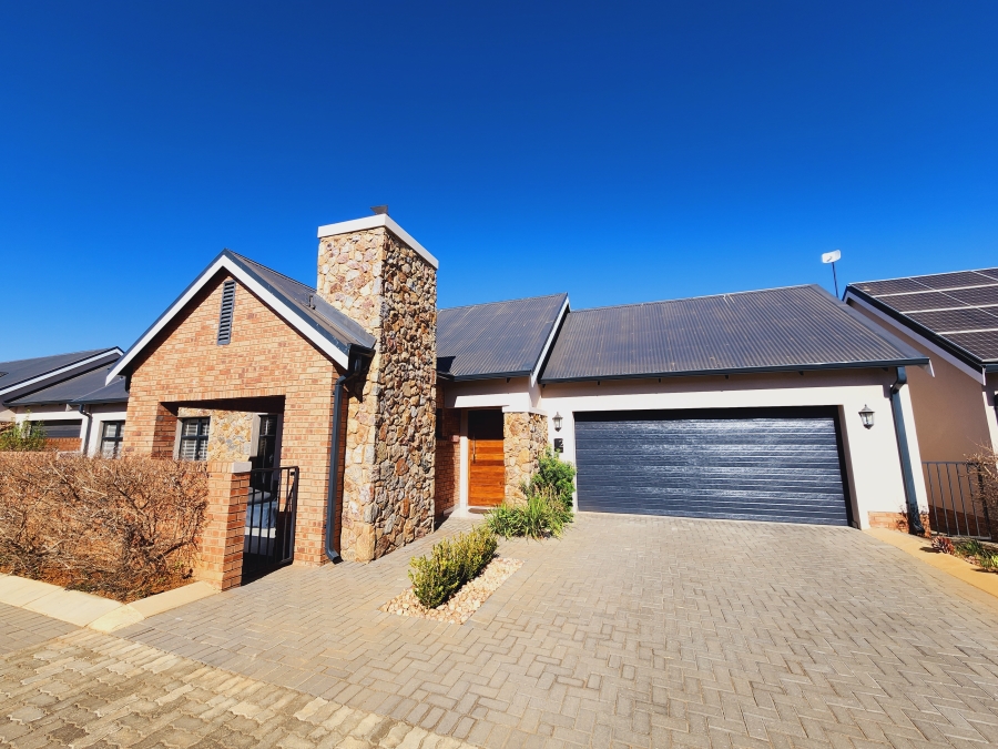 3 Bedroom Property for Sale in De Land Estate North West